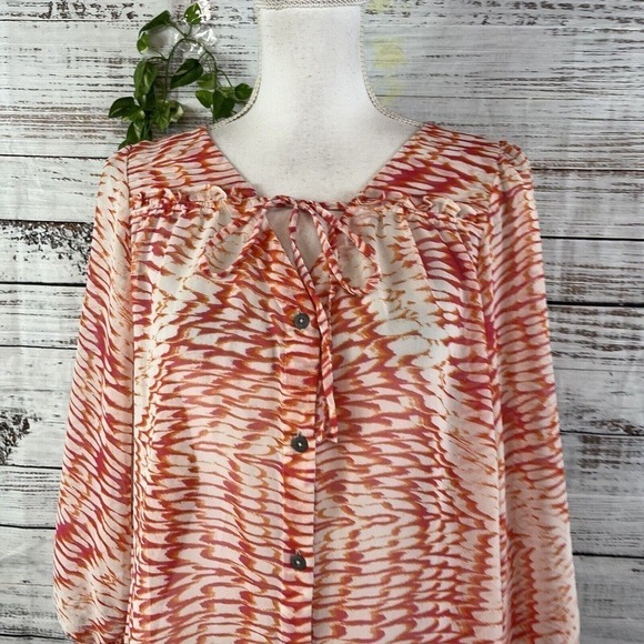 Nine West Blouse size Extra Large Orange Pink Sheer Ruffle Button Front Peasant - Picture 3 of 13